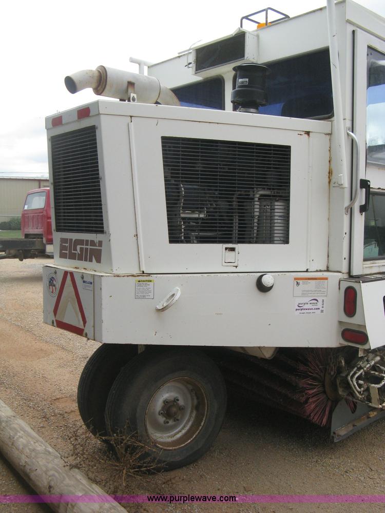 image for item B8288 1998 Elgin Pelican Series P street sweeper
