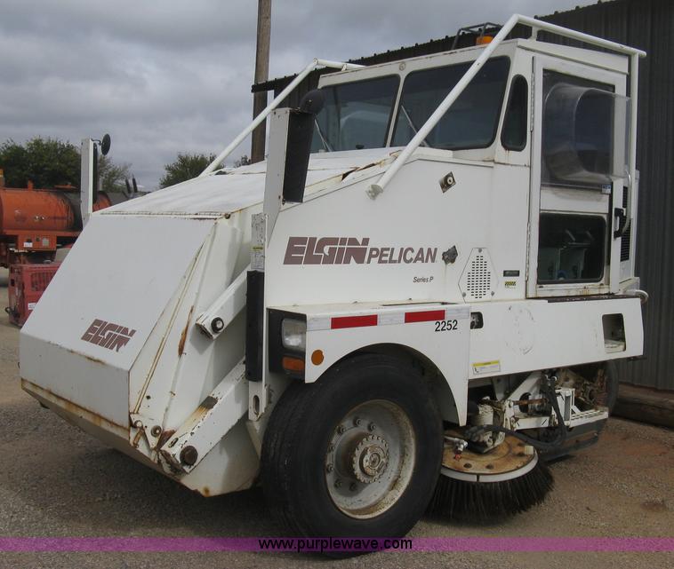 image for item B8288 1998 Elgin Pelican Series P street sweeper