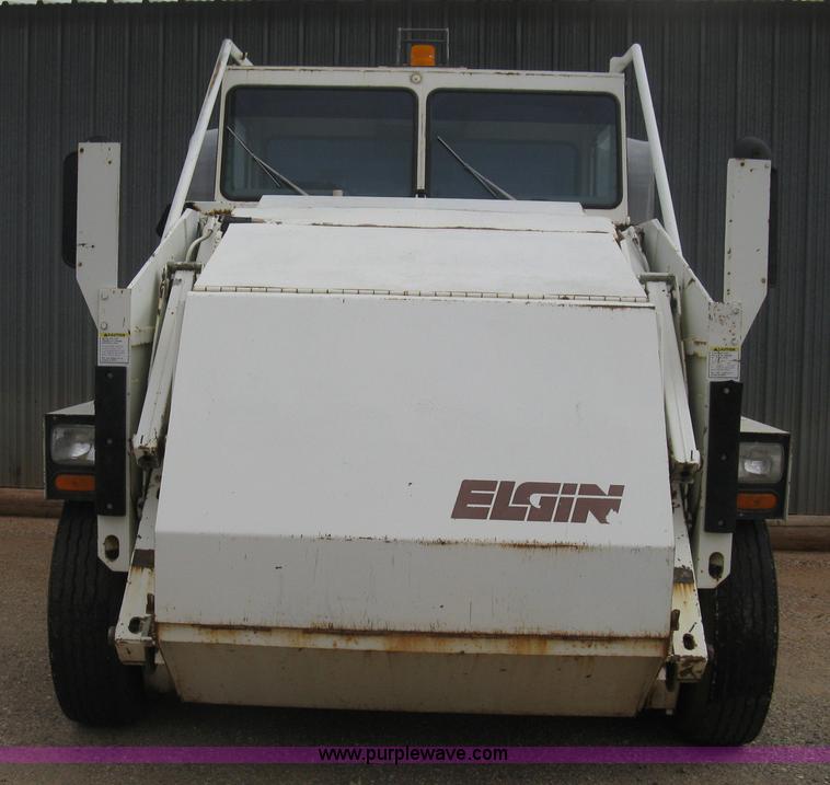 image for item B8288 1998 Elgin Pelican Series P street sweeper
