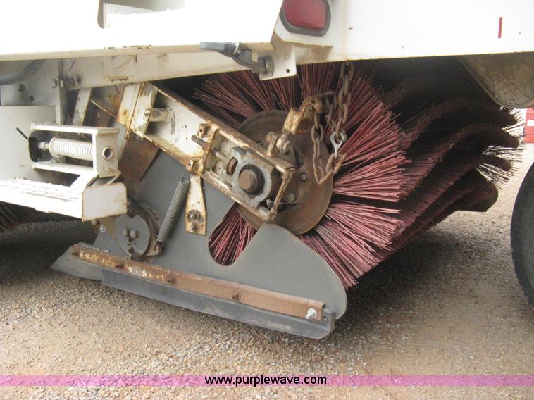 image for item B8288 1998 Elgin Pelican Series P street sweeper