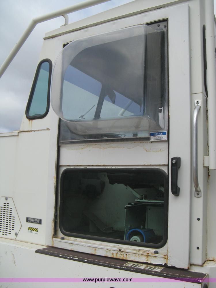 image for item B8288 1998 Elgin Pelican Series P street sweeper