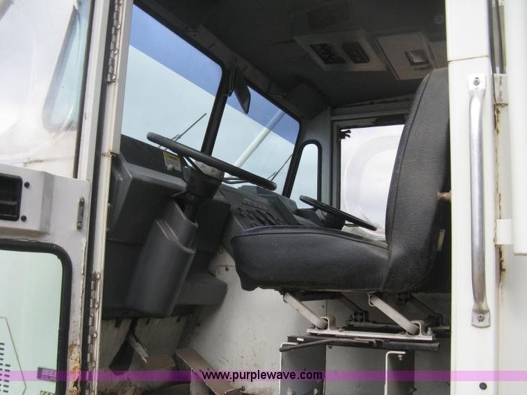 image for item B8288 1998 Elgin Pelican Series P street sweeper