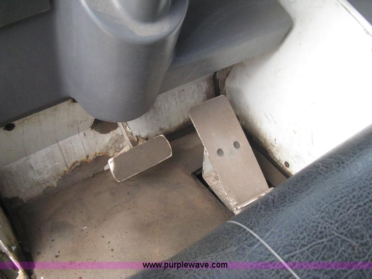 image for item B8288 1998 Elgin Pelican Series P street sweeper