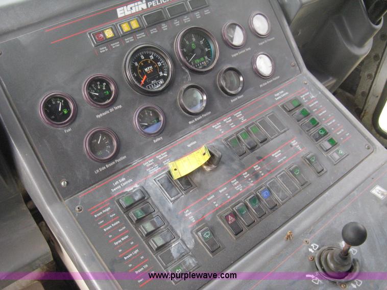 image for item B8288 1998 Elgin Pelican Series P street sweeper