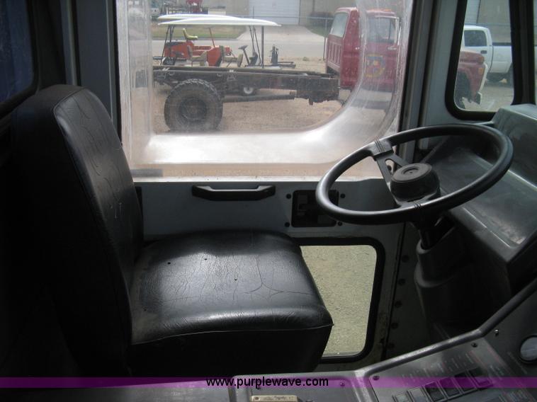 image for item B8288 1998 Elgin Pelican Series P street sweeper