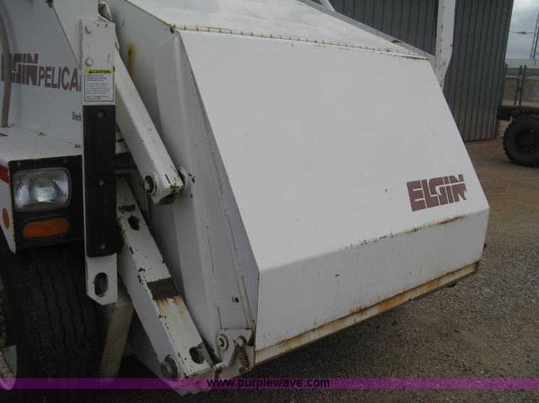 image for item B8288 1998 Elgin Pelican Series P street sweeper