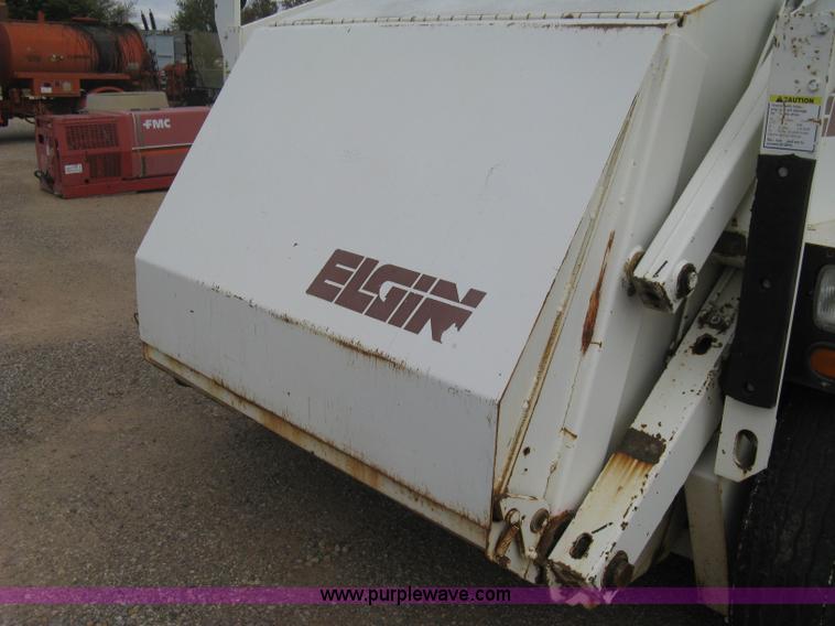 image for item B8288 1998 Elgin Pelican Series P street sweeper