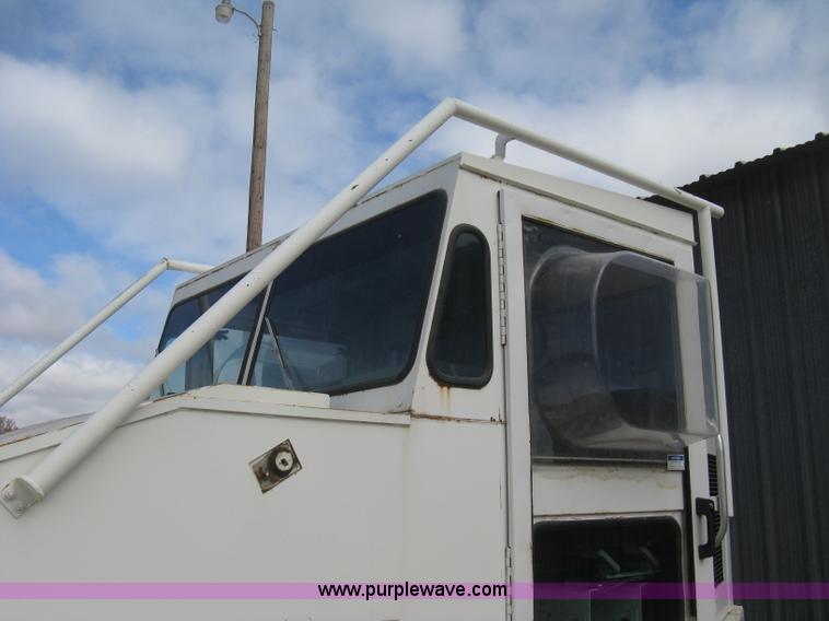 image for item B8288 1998 Elgin Pelican Series P street sweeper