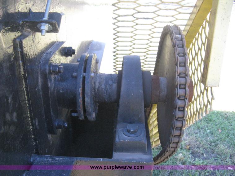 image for item B8291 Steel 4,000 gallon hydraulic agitated storage tank