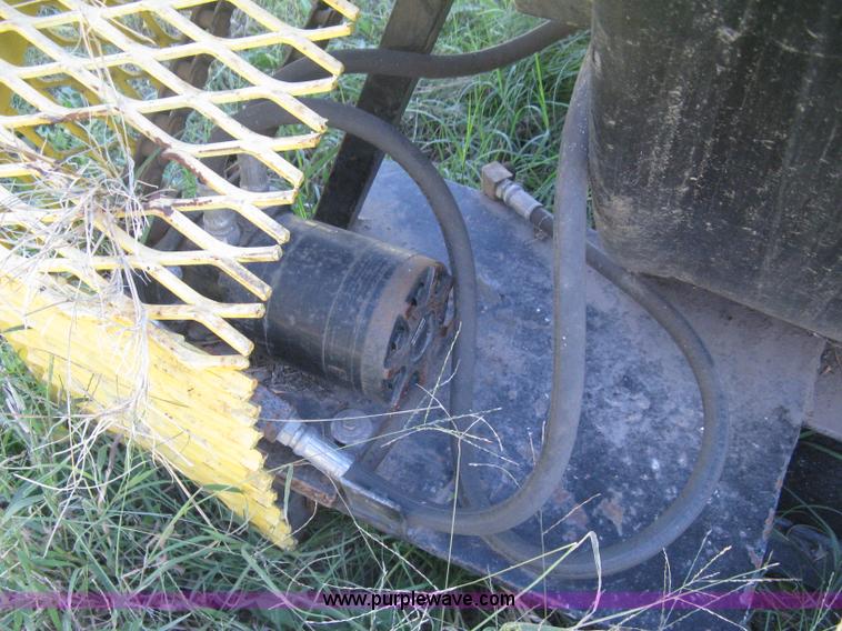 image for item B8291 Steel 4,000 gallon hydraulic agitated storage tank