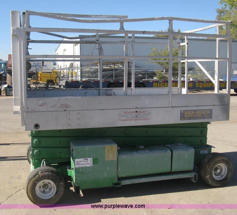 image for item B8293 1997 Mec 2558D scissor lift