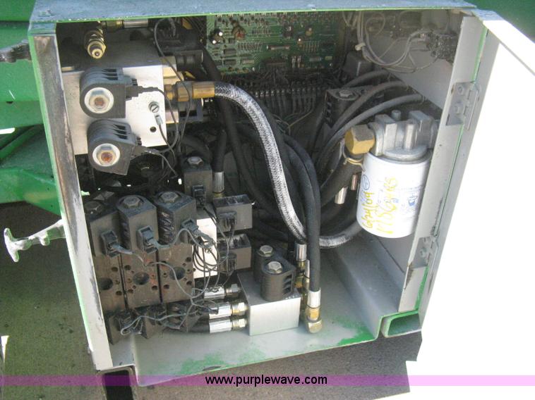 image for item B8293 1997 Mec 2558D scissor lift