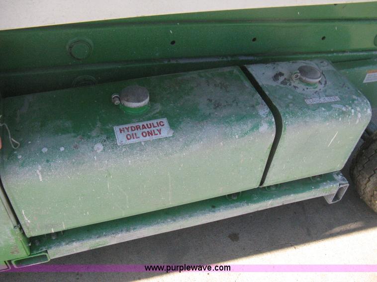 image for item B8293 1997 Mec 2558D scissor lift