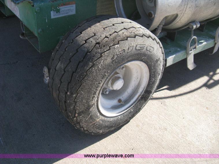 image for item B8293 1997 Mec 2558D scissor lift