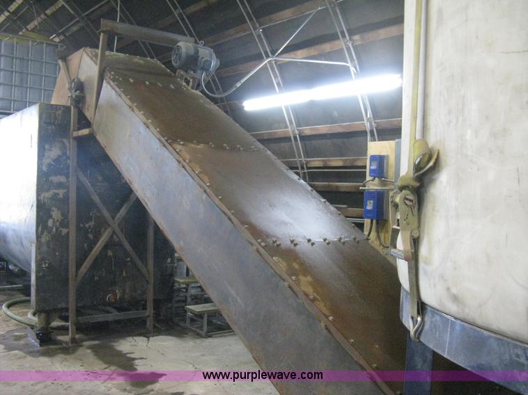 image for item B8297 Asphalt seal coating plant