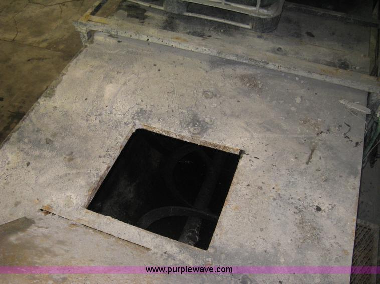 image for item B8297 Asphalt seal coating plant