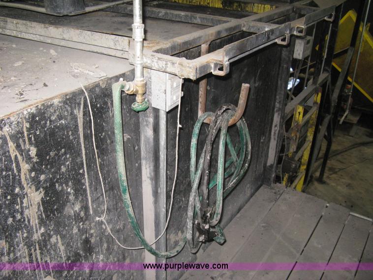 image for item B8297 Asphalt seal coating plant