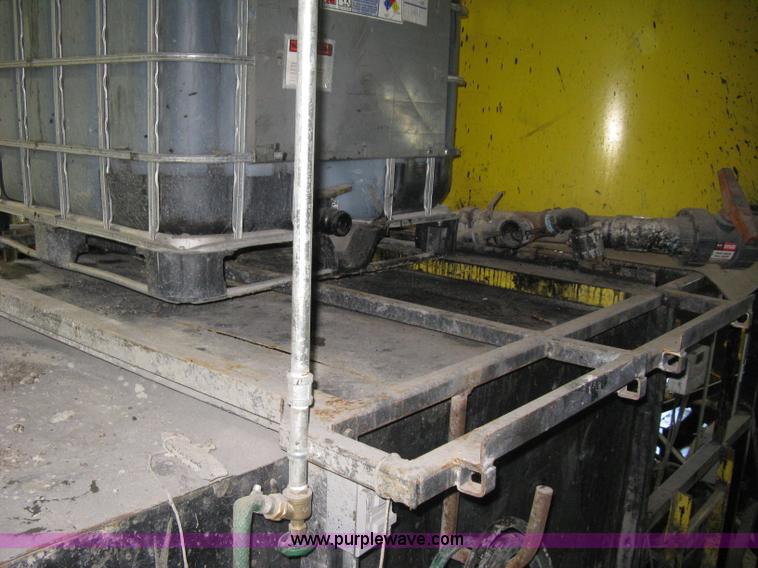 image for item B8297 Asphalt seal coating plant