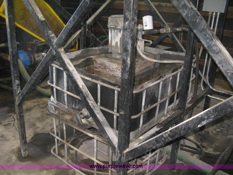 image for item B8297 Asphalt seal coating plant