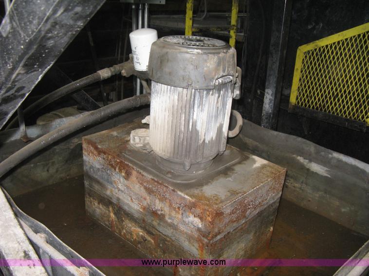 image for item B8297 Asphalt seal coating plant