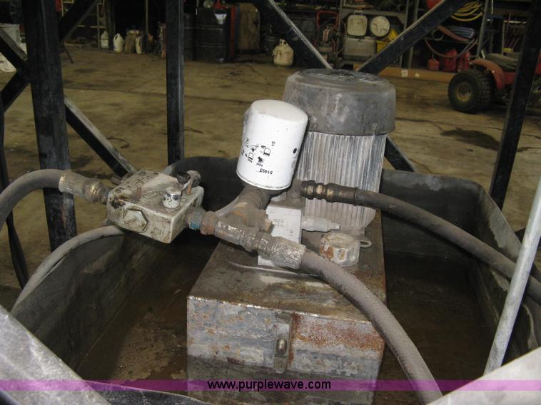 image for item B8297 Asphalt seal coating plant