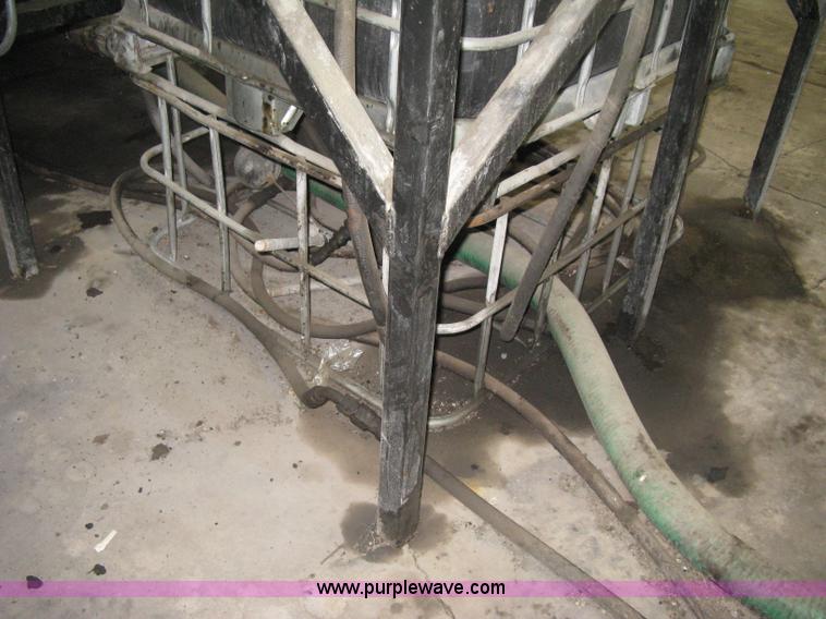 image for item B8297 Asphalt seal coating plant
