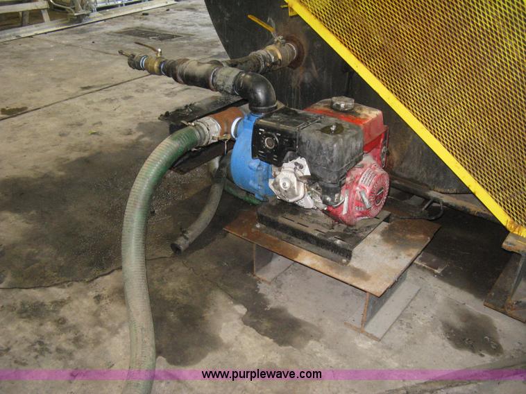 image for item B8297 Asphalt seal coating plant