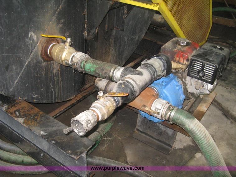 image for item B8297 Asphalt seal coating plant