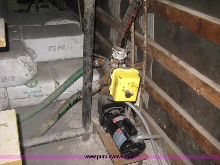 image for item B8297 Asphalt seal coating plant