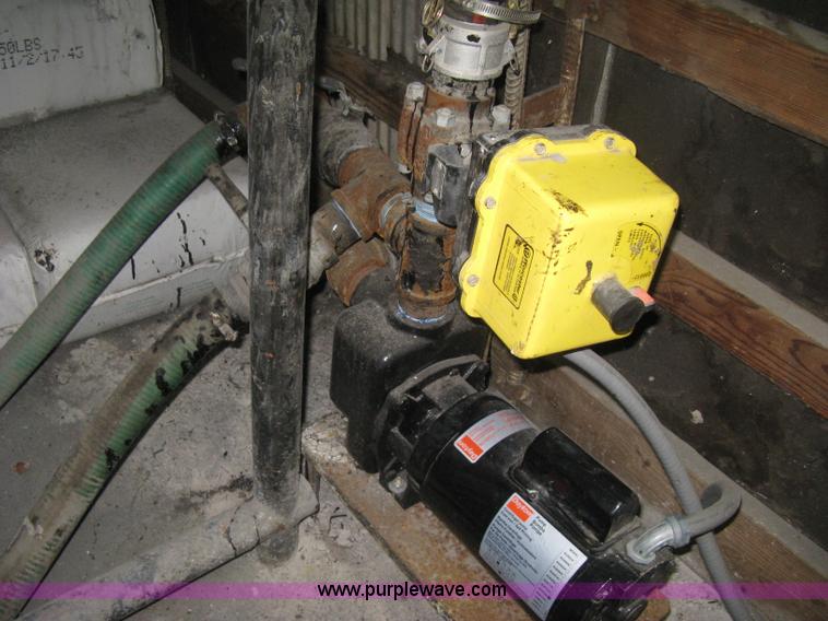 image for item B8297 Asphalt seal coating plant