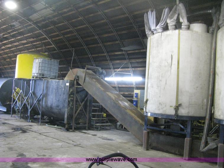 image for item B8297 Asphalt seal coating plant