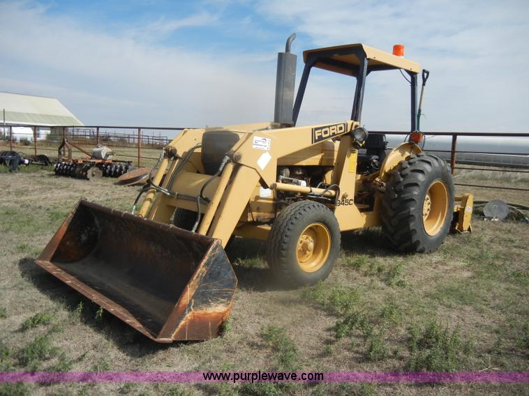 image for item D4829 Ford 345C tractor