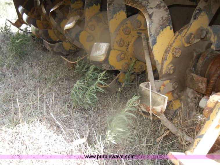 image for item D4829 Ford 345C tractor