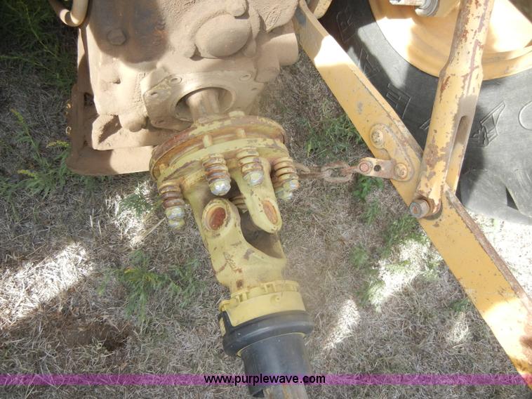 image for item D4829 Ford 345C tractor