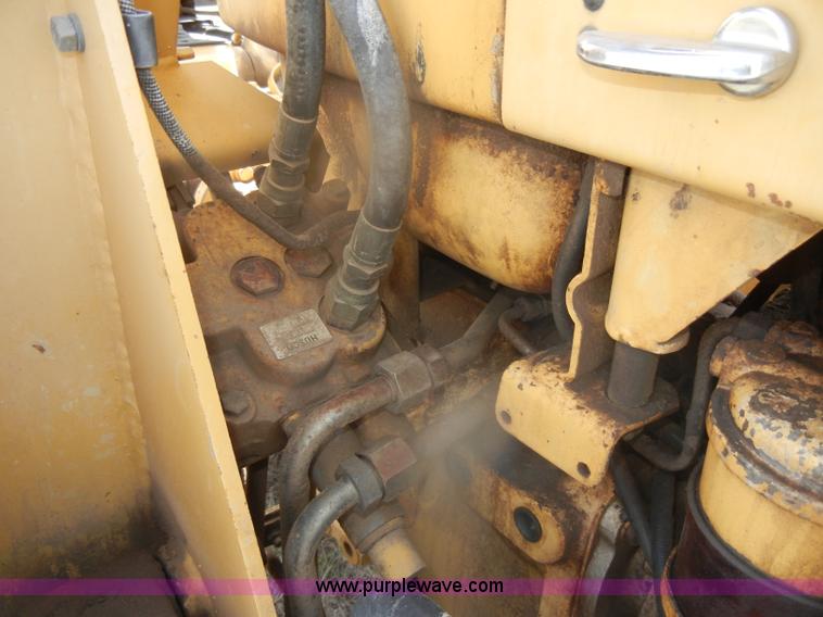 image for item D4829 Ford 345C tractor