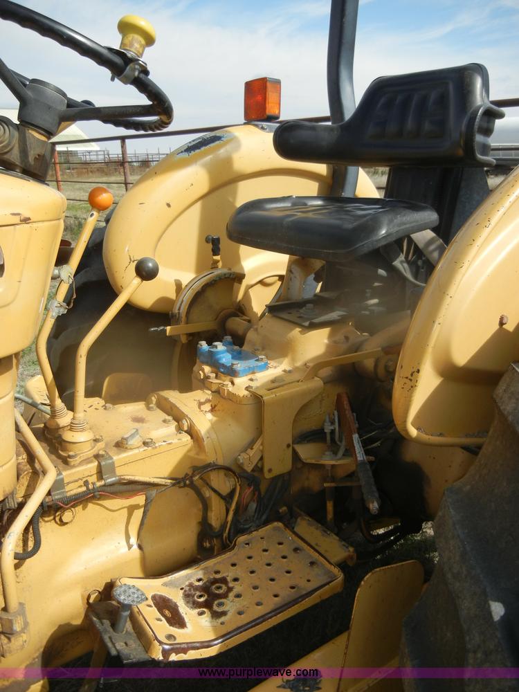 image for item D4829 Ford 345C tractor