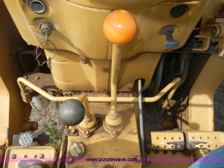 image for item D4829 Ford 345C tractor