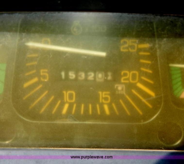 image for item D4829 Ford 345C tractor