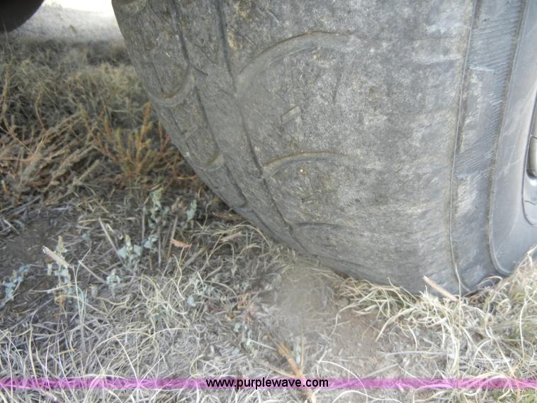 image for item D4835 2006 Chevrolet Silverado 1500 pickup truck