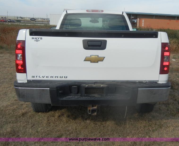 image for item D4837 2008 Chevrolet Silverado C1500 pickup truck