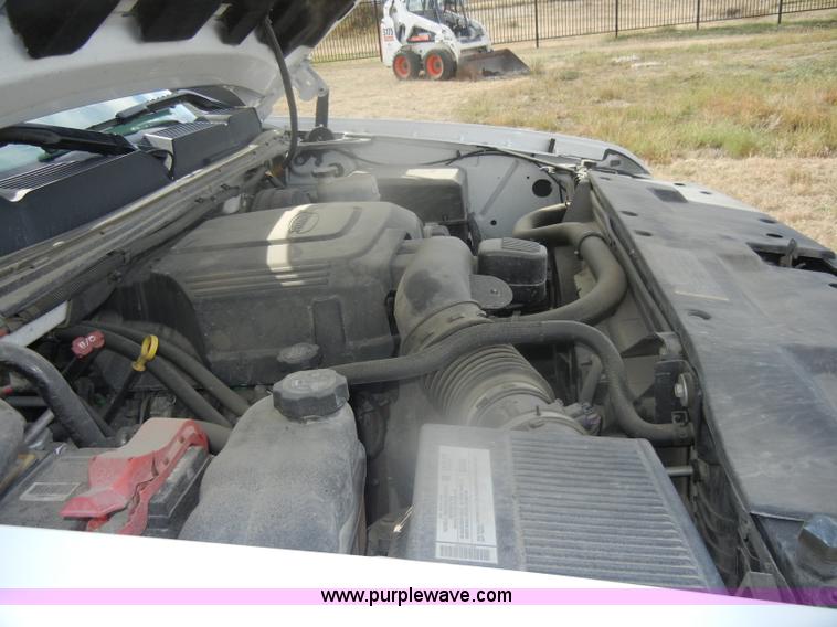 image for item D4837 2008 Chevrolet Silverado C1500 pickup truck