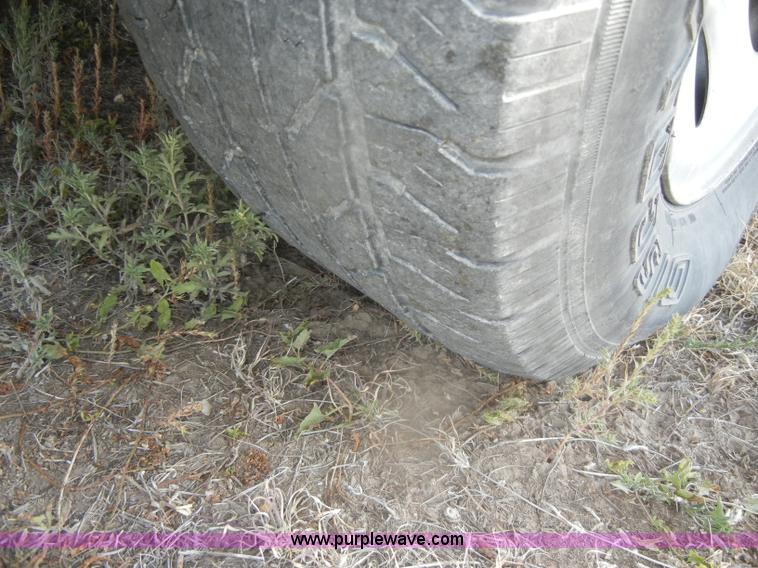 image for item D4837 2008 Chevrolet Silverado C1500 pickup truck