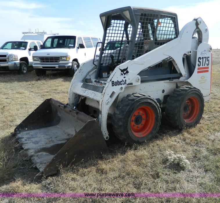 image for item D4838 2004 Bobcat S175 skid steer