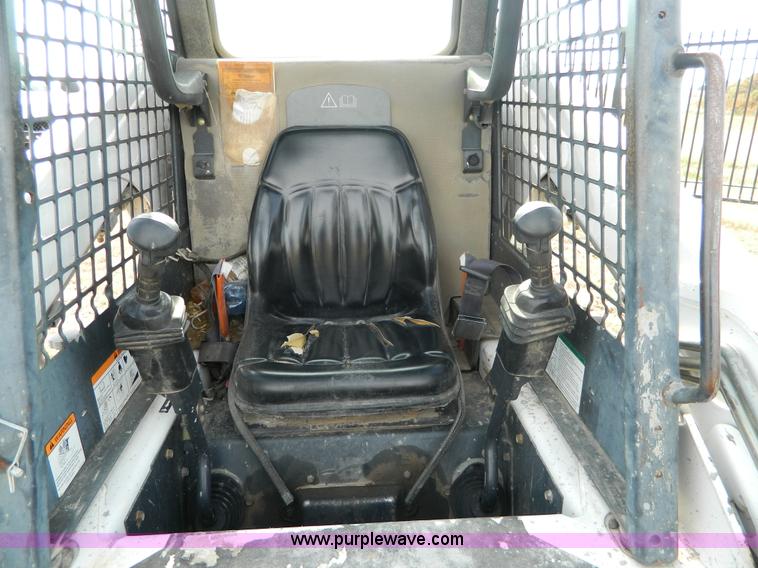 image for item D4838 2004 Bobcat S175 skid steer