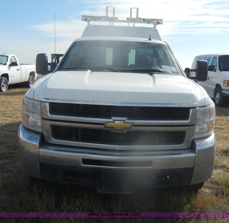 image for item D4839 2008 Chevrolet Silverado K2500HD Extended Cab pickup truck