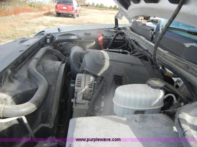 image for item D4839 2008 Chevrolet Silverado K2500HD Extended Cab pickup truck