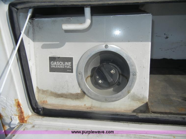 image for item D4839 2008 Chevrolet Silverado K2500HD Extended Cab pickup truck