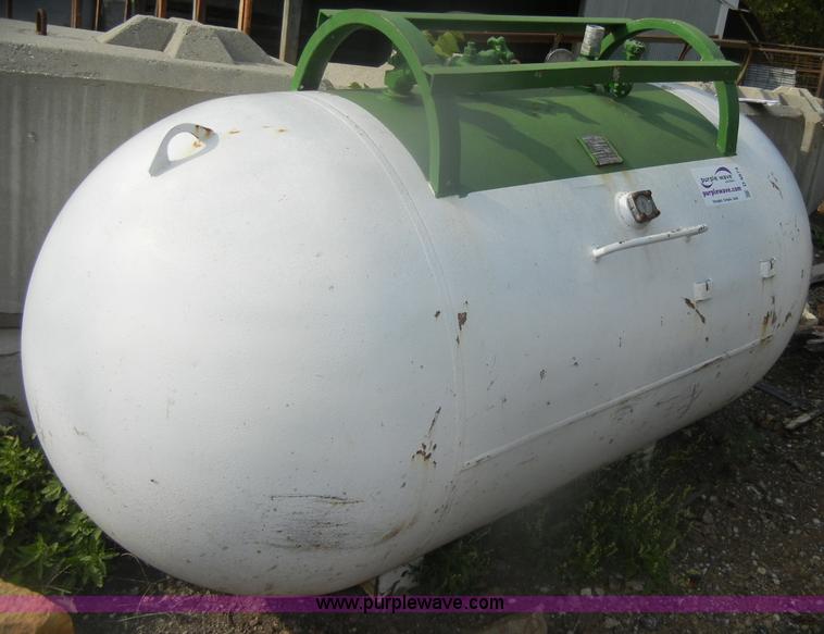 image for item D4874 Texas Welding 400 gallon propane tank