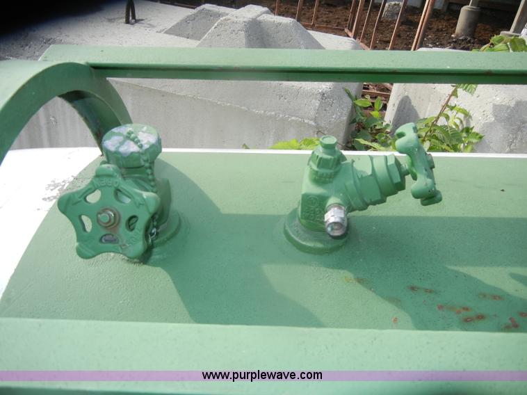 image for item D4874 Texas Welding 400 gallon propane tank