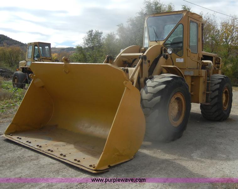 image for item D4929 1972 Caterpillar 966C wheel loader